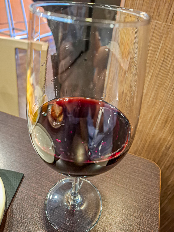 Wijnproeverij Carinena wijngebied - Wijn 4 - Bodega Esteban - DO Carinena - Glas