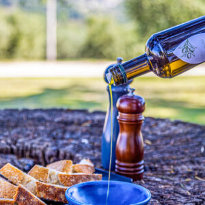 Olijvenoogst en wijnproeverij met lunch bij Napels