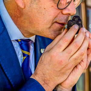 Truffel tocht en wijnproeverij met lunch bij Napels